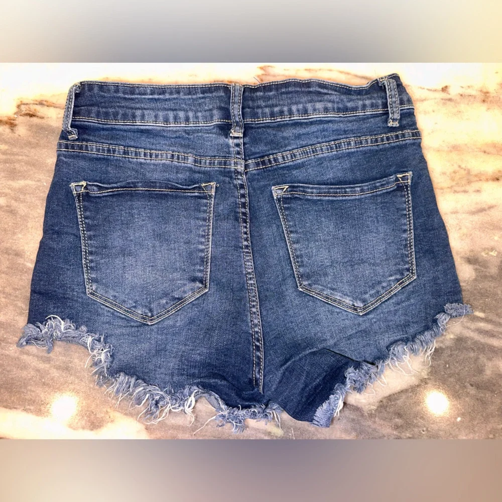 EUC Kancan Distressed Cutoff Denim Blue Women's‎ Shorts Size 9/28
